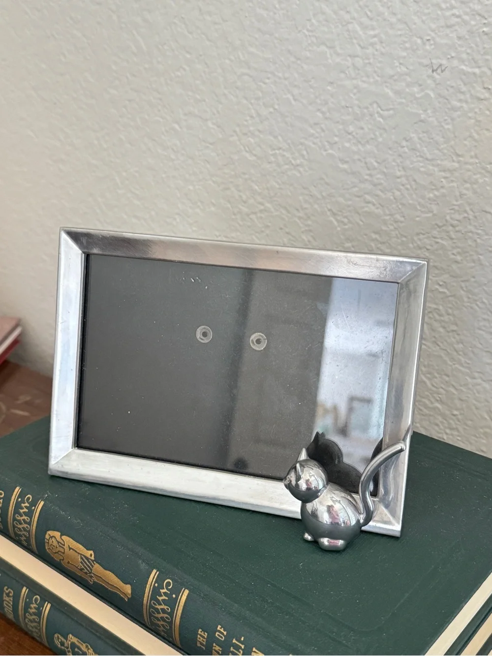 MCM Chrome Silver Cat Accent Picture Frame Holds 4 × 6 inch photo